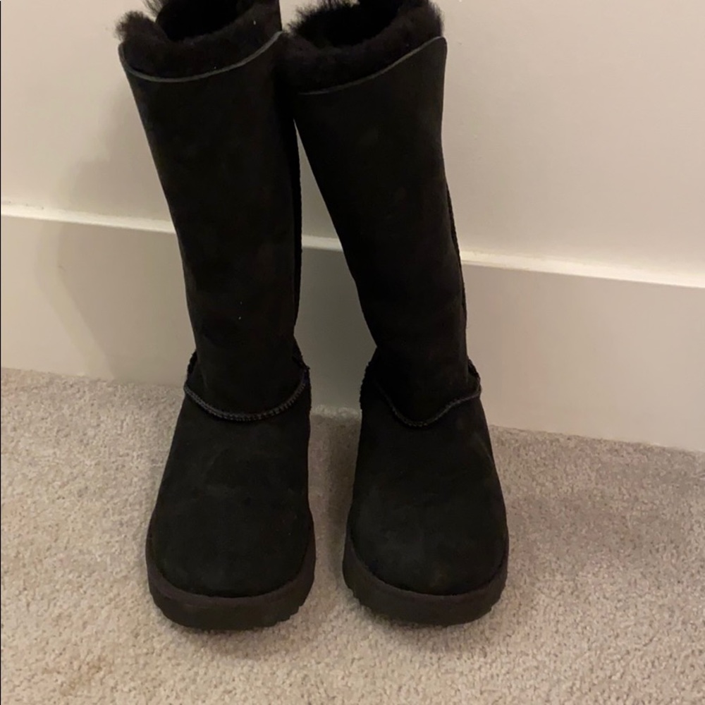 Black talk ugg boots